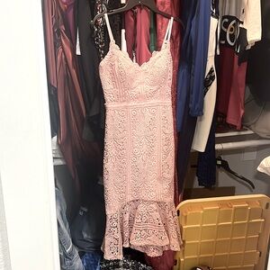 Guess size 6 nude pink dress